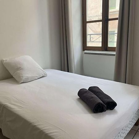 Apartament Le Monnai Nîmes Zewnętrze zdjęcie