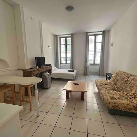 Apartament Le Monnai Nîmes Zewnętrze zdjęcie